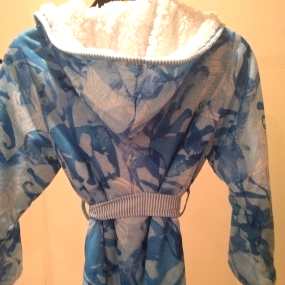 NEW Kids sherpa lined robe - Picture 2 of 3